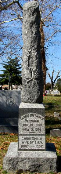 Headstone of Carrie Beattie Vaughan (n&eacute;e Sinton) 1882 - 1952, image 1