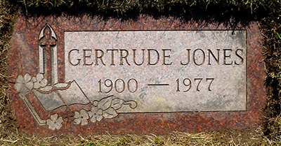 Headstone of Gertrude Mabel Jones (n&eacute;e Colwell) 1970 - 1977