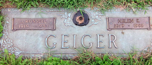 Headstone of Helen Sabold Geiger (n&eacute;e Oliver) 1919 - 1998